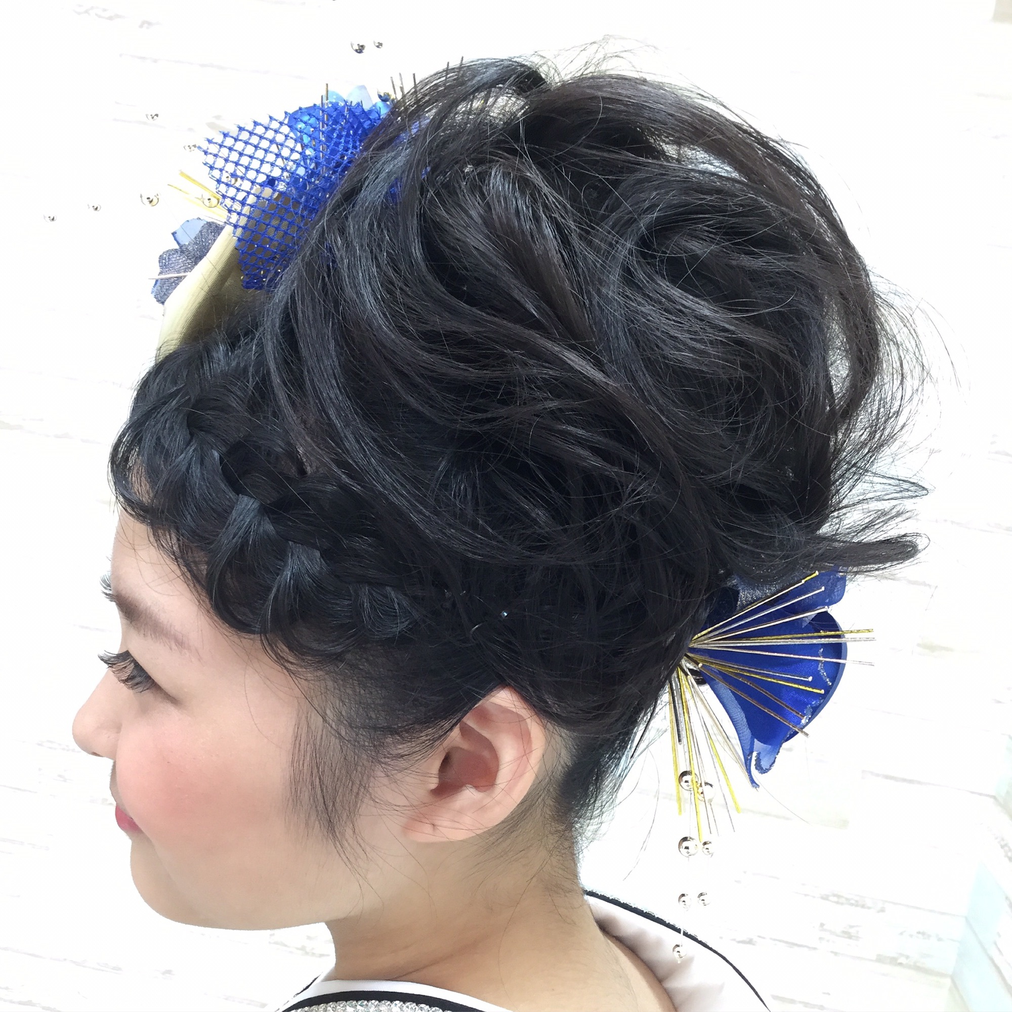 成人式の定番盛り髪ヘアアレンジで華やかさをプラス