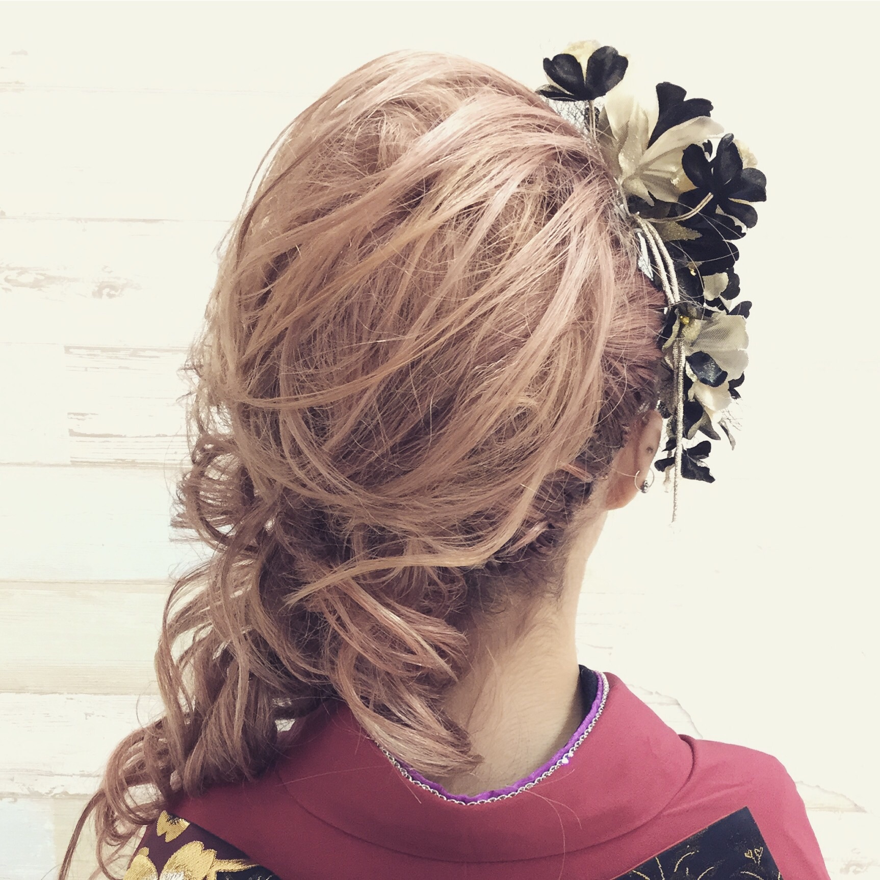 成人式の定番 盛り髪ヘアアレンジ で華やかさをプラス アニバーサリースタジオガーネット