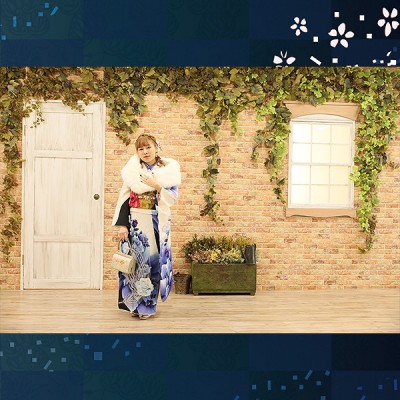 【静岡　成人式】黒×青のインパクトのあるお花がカッコイイ振袖で成人式の前撮りをしました☆