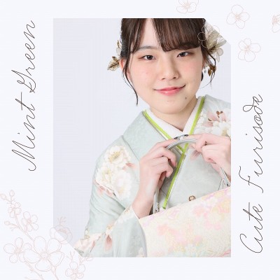 【成人】優しい水色で可愛い振袖姿に♡【御殿場】