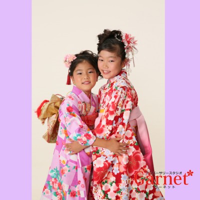 【七五三　前撮り】姉妹で撮影　7歳とお姉ちゃん　袴　紫の着物