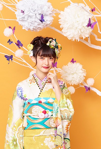 豪華振袖2点セット・孔雀舞花文・金銀彩・暈し染め・ラメ・ガード加工済み 振袖 日本製 高品質