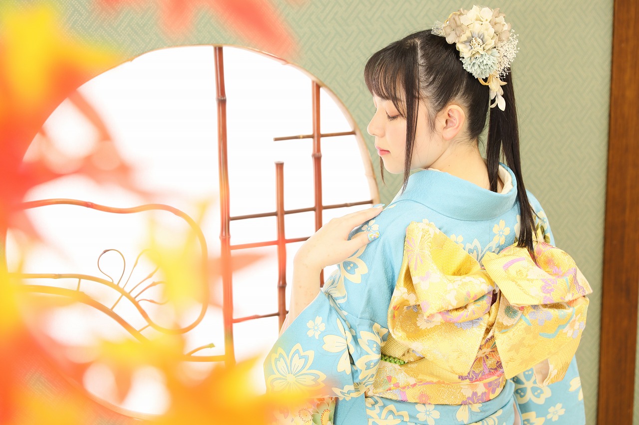 藤枝 成人式 水色の振袖をエレガントに 可愛く ガーネット静岡インター店