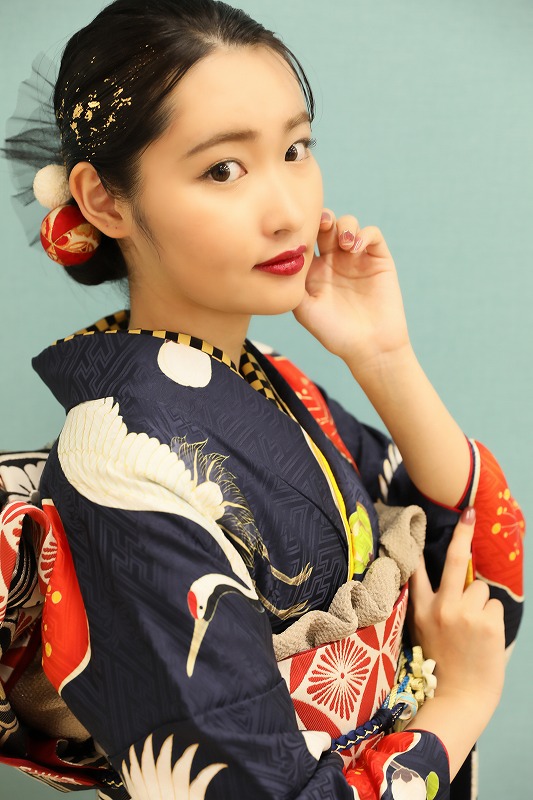 鶴の振袖】伝統的な美しさと魅力を知る【二十歳】｜お知らせ｜静岡 