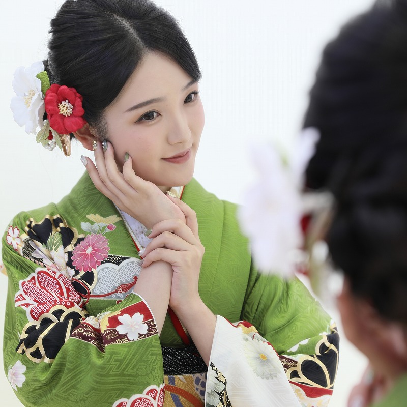 成人式本番までにおさえたい 振袖メイクのポイント ガーネットからのお知らせ 豆知識 成人式の振袖ならガーネット 浜松 袋井 静岡 富士